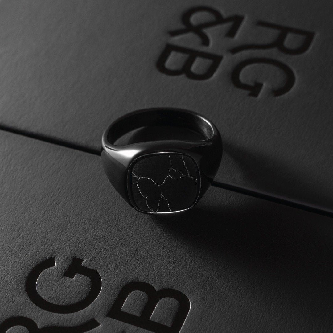 Minimal Signet Ring in Black - Our Minimal Men's Signet Ring in Black has been crafted to be worn on a day-to-day basis or even on a night out.